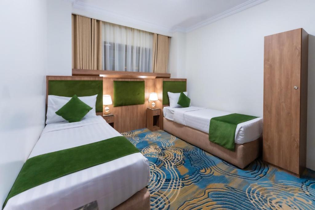 Thumbnail Hayah Plaza Hotell